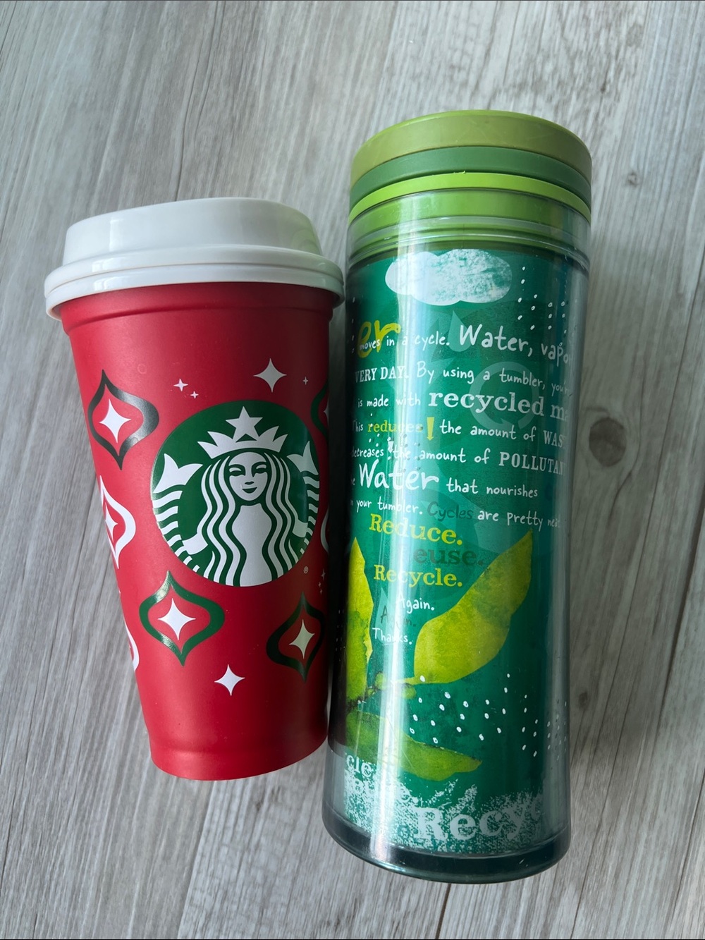 Starbucks red cup 2023 and Starbucks green tumbler mug bundle set